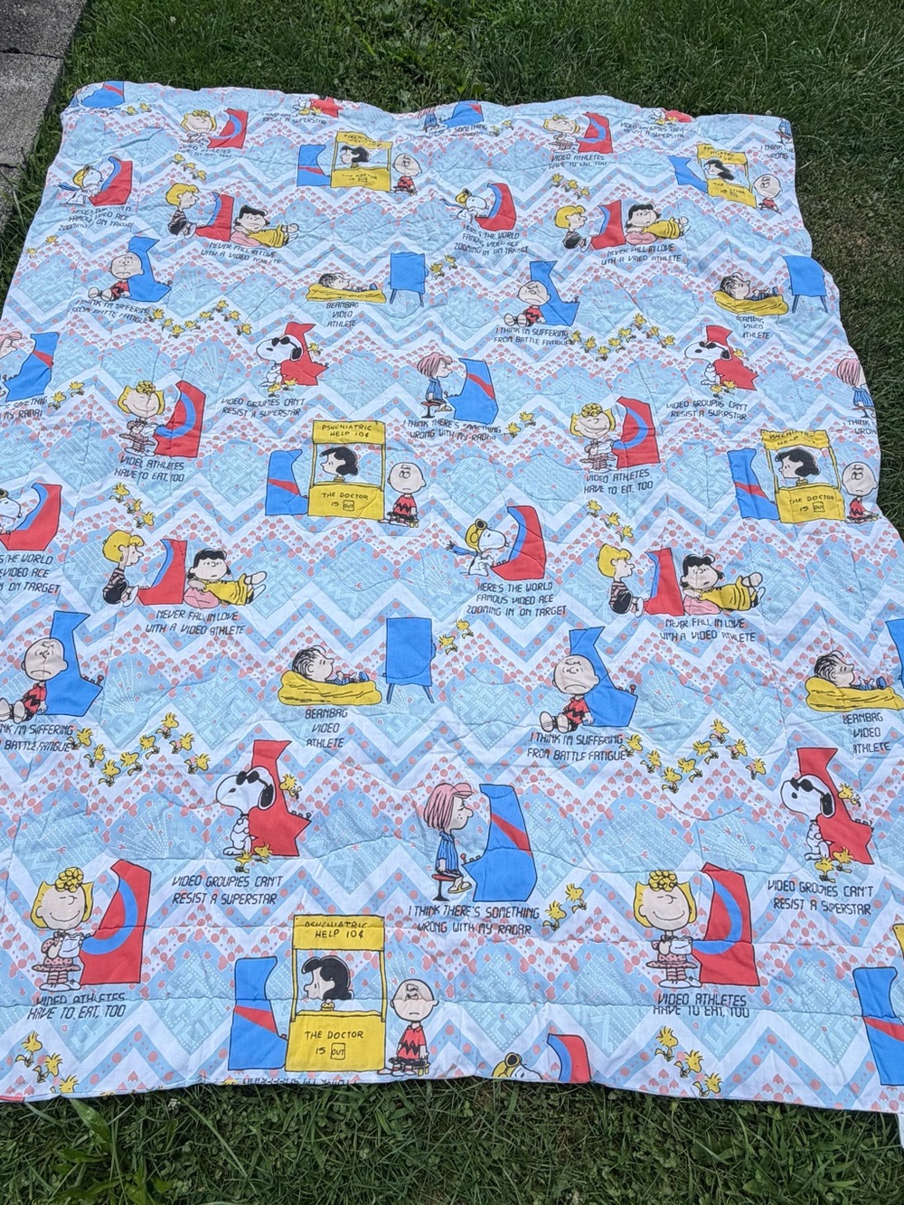 Vintage 1971 Peanuts Snoopy Charlie Brown & Gang Video Game Comforter